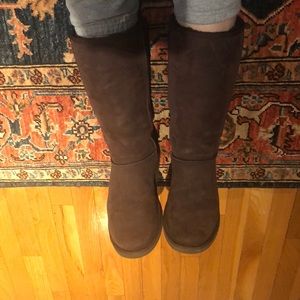Tall Brown Uggs Size 9